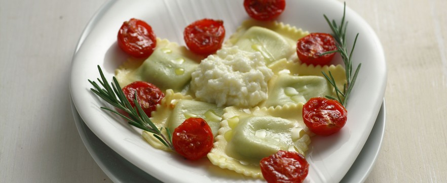 Ravioli Burrata e pomodoro pachino